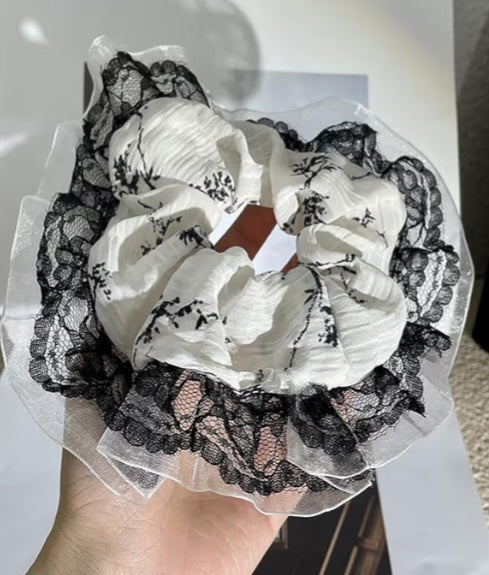 🖤 🤍Lace Whisper Scrunchie