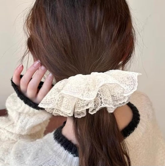 🤍🖤Lace Whisper Scrunchie