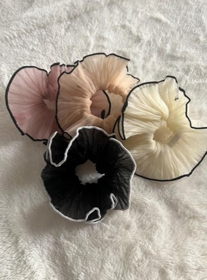 🤍 Soft Frame | Embroidered Mesh Scrunchie