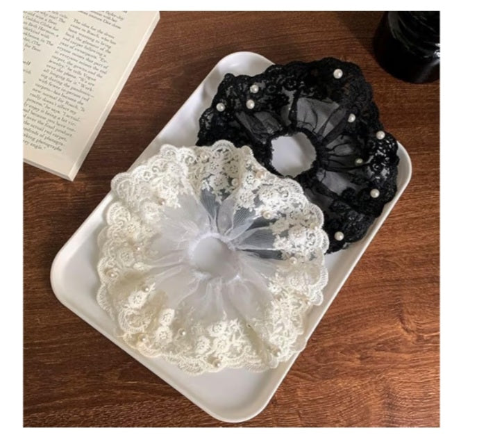 🤍🖤 Pearl Lace Scrunchie