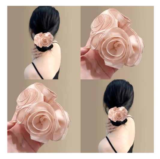 🌸 Rosé Bloom Hair Clutch