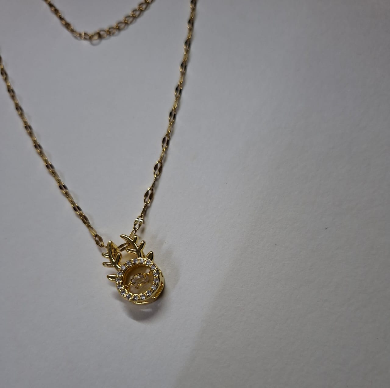 🌿Golden Leaf Halo Necklace ✨