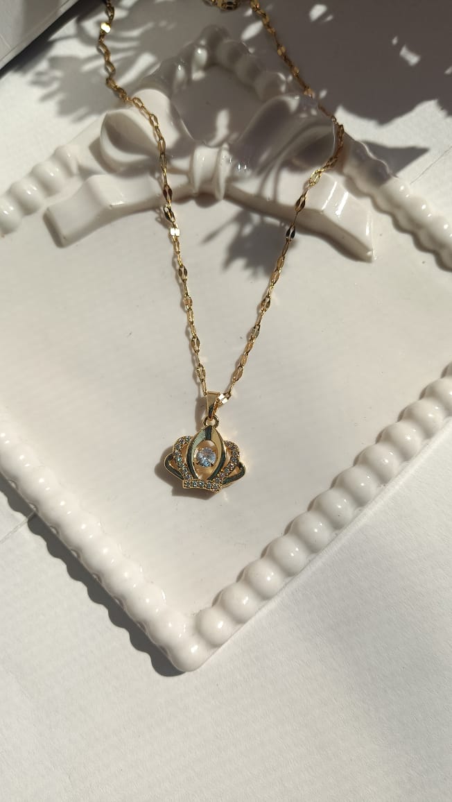 Crown of Grace Necklace ✨