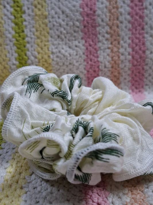 🌱Leaf Whisper Scrunchie | Green Botanical Hair Tie🌿