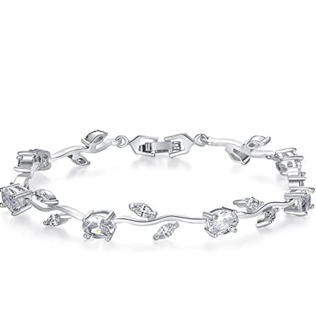 💎 Silver Whisper Vine Bracelet