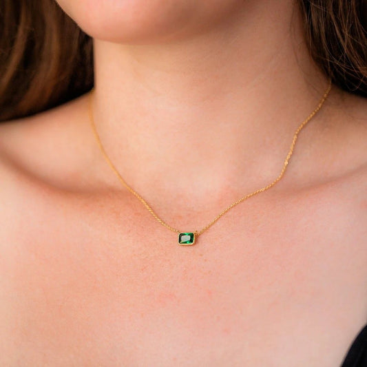 💚 Emerald Calm Pendant Necklace