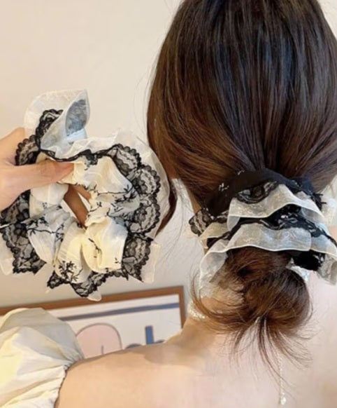 🖤 🤍Lace Whisper Scrunchie
