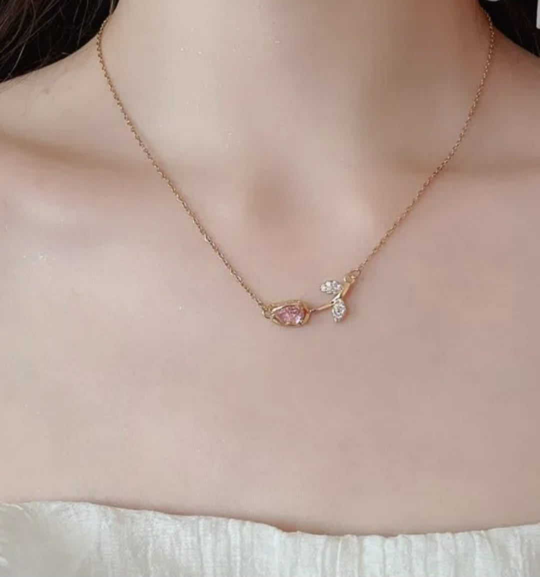 Ni-Shant 🌷Tulip Grace Necklace🌱