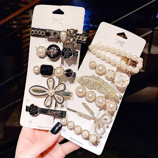 Golden Charm Clip ✨