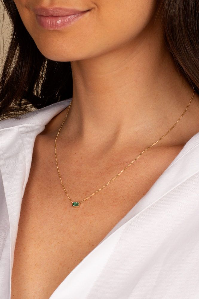 💚 Emerald Calm Pendant Necklace