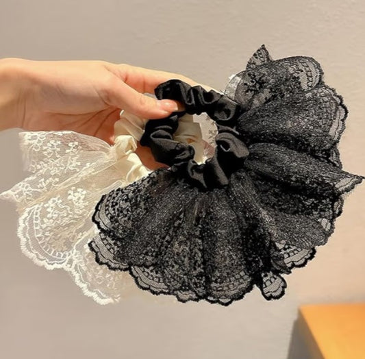 🤍🖤Lace Whisper Scrunchie