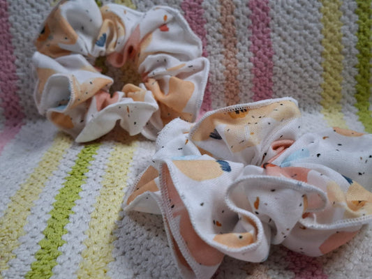 🍑Peach Whisper Scrunchie | Soft Pastel Everyday Scrunchie