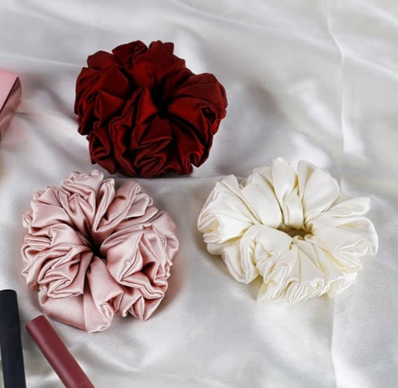 Blossom Satin Scrunch 🌸